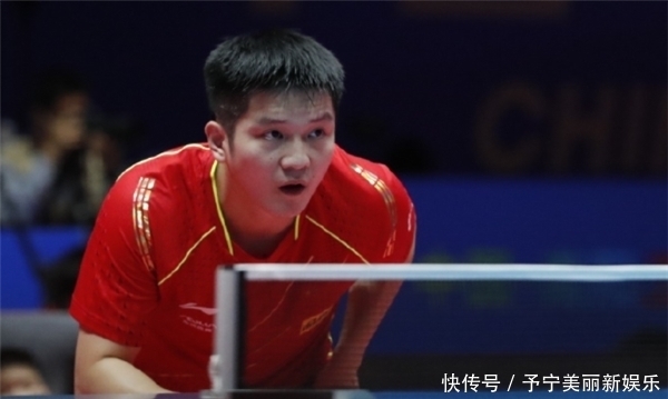 因小贝林厄姆父亲引发争议 多特蒙德已正式禁止球员家属进入更衣室