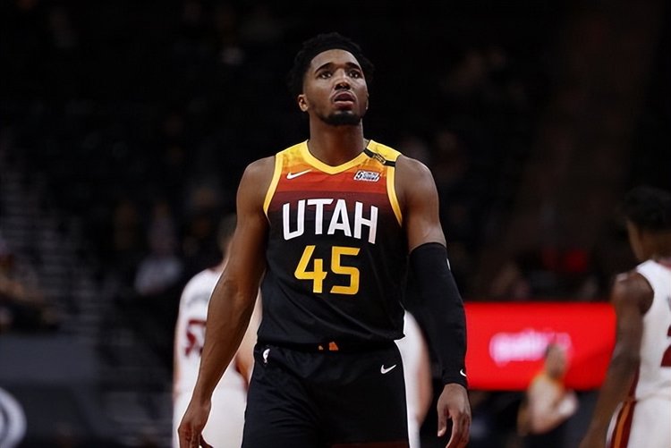 马竞2200万欧签那不勒斯前锋拉斯帕多里