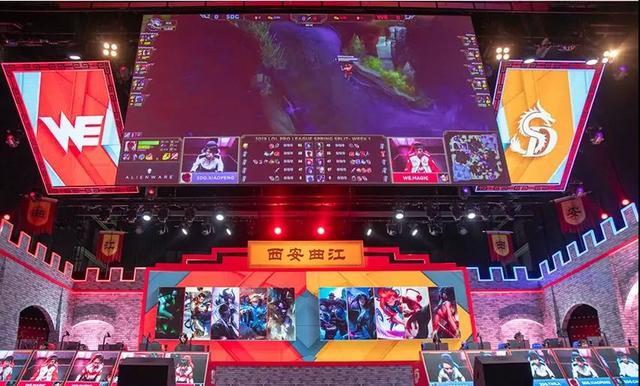 清晨的操场 清晨的操场