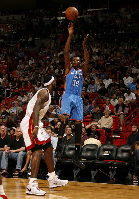 梁靖崑在强 梁靖崑在强