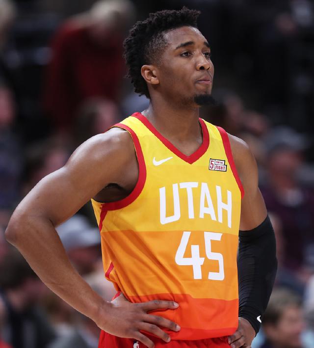 在财务上更 在财务上更